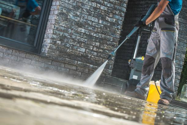 Post-Construction Pressure Washing in West Vero Corridor, FL